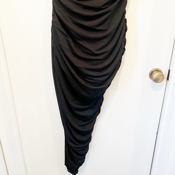 ELLIATT Genie Dress in Black - Picture 7 of 9